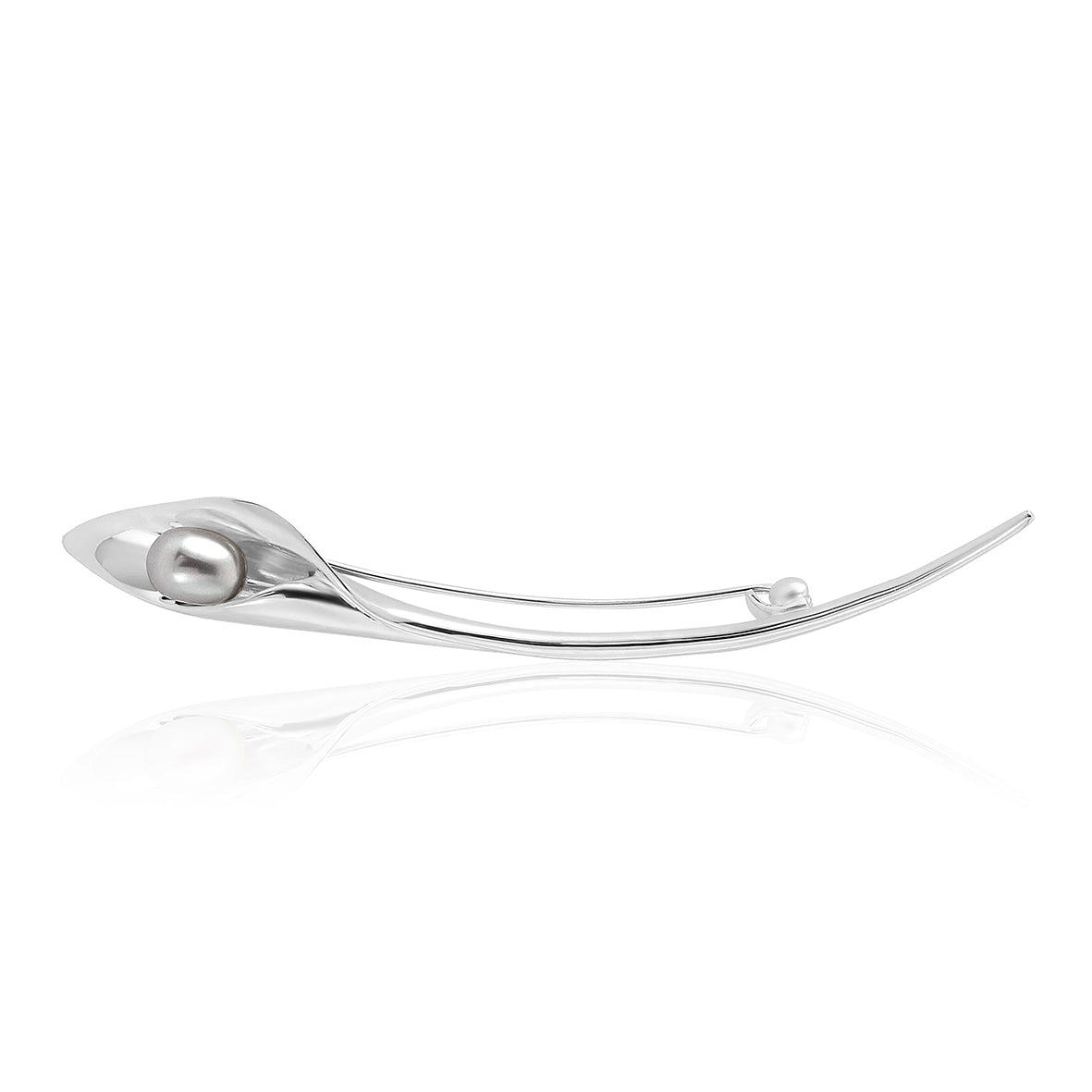 A silver brooch that looks like a cala lilly with a freshwater pearl, handmade jewellery made in Yorkshire, Amanda Cox,Hebden Bridge