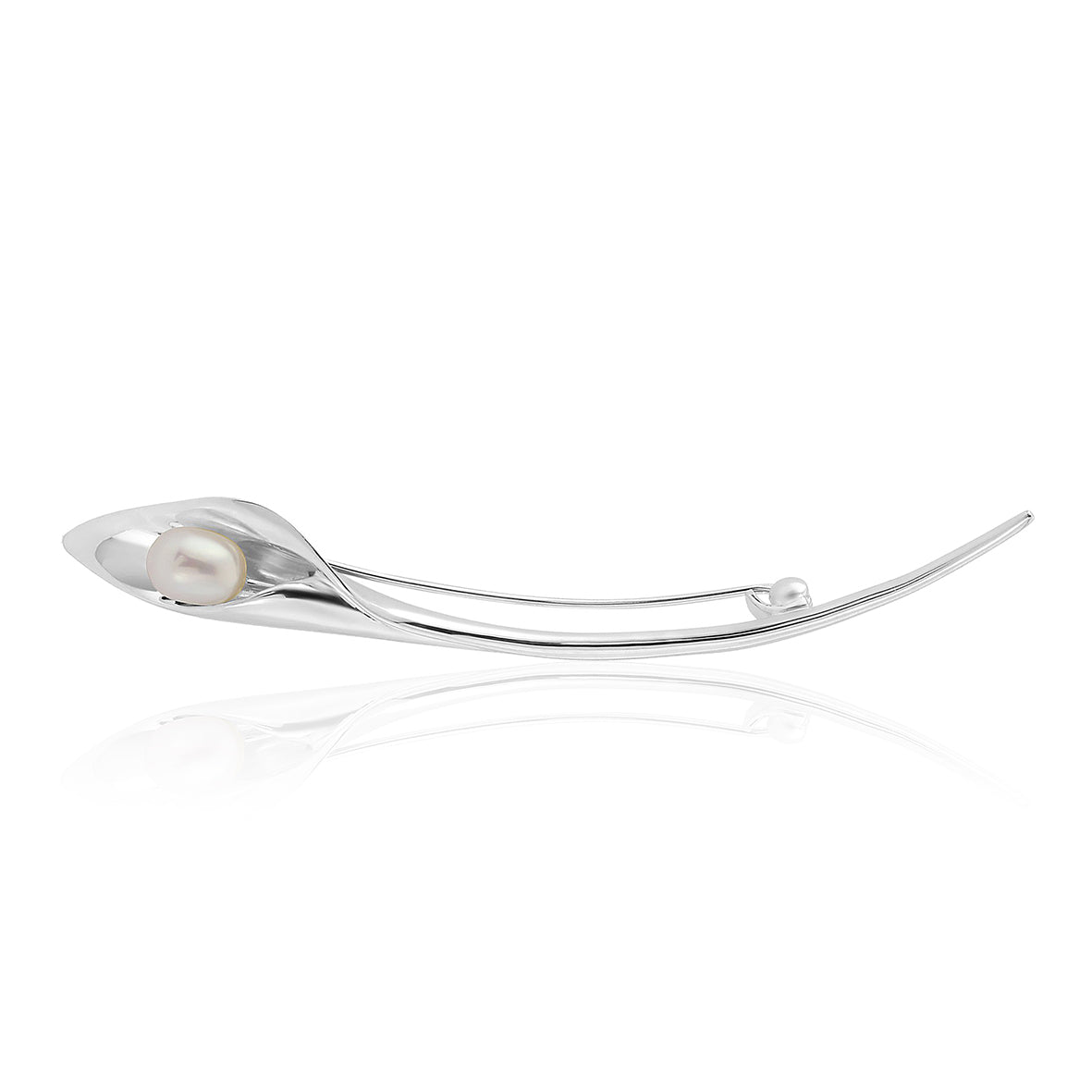 A silver brooch that looks like a cala lilly with a freshwater pearl, handmade jewellery made in Yorkshire, Amanda Cox,Hebden Bridge