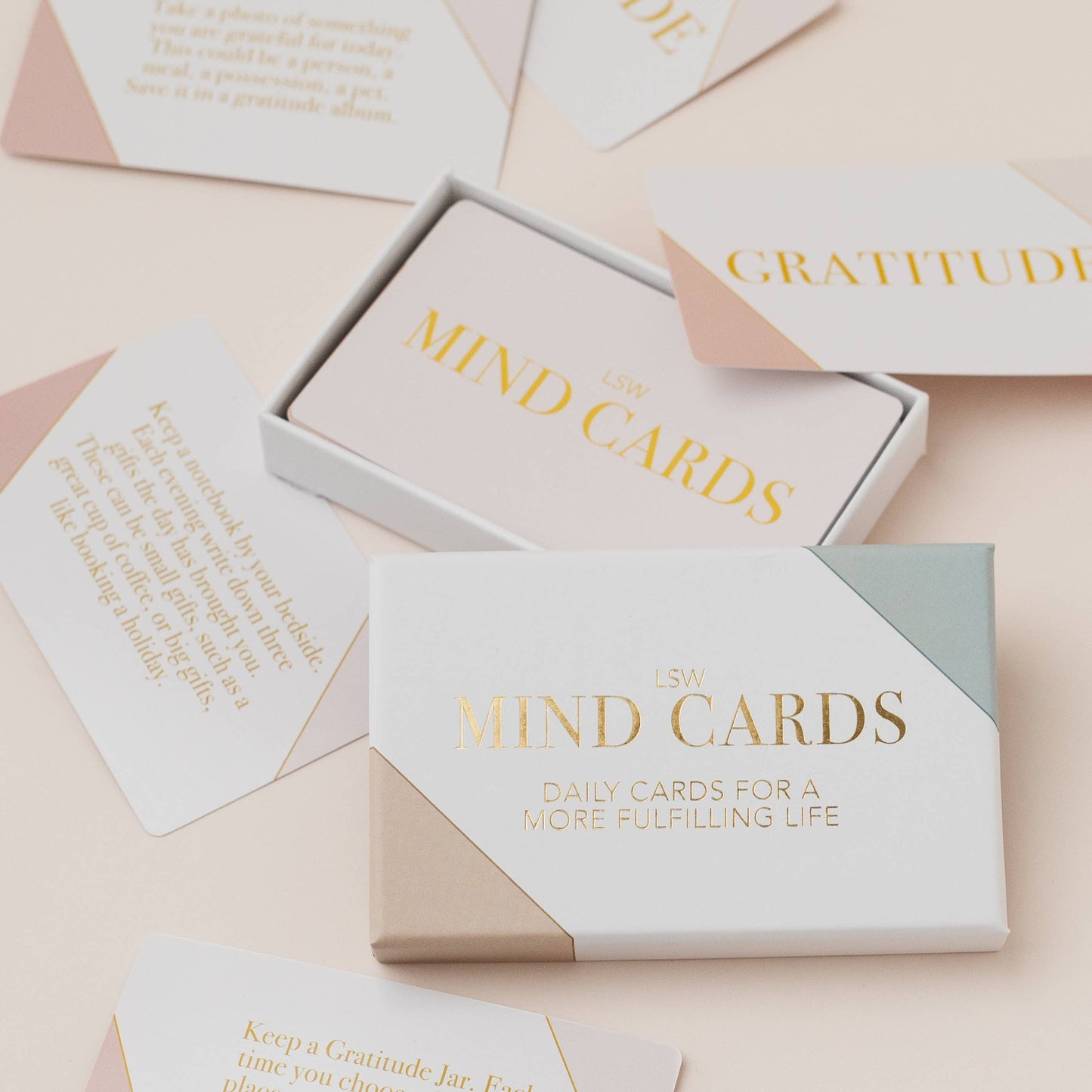Set of 'MIND CARDS' with 'Gratitude' theme on a light pink background